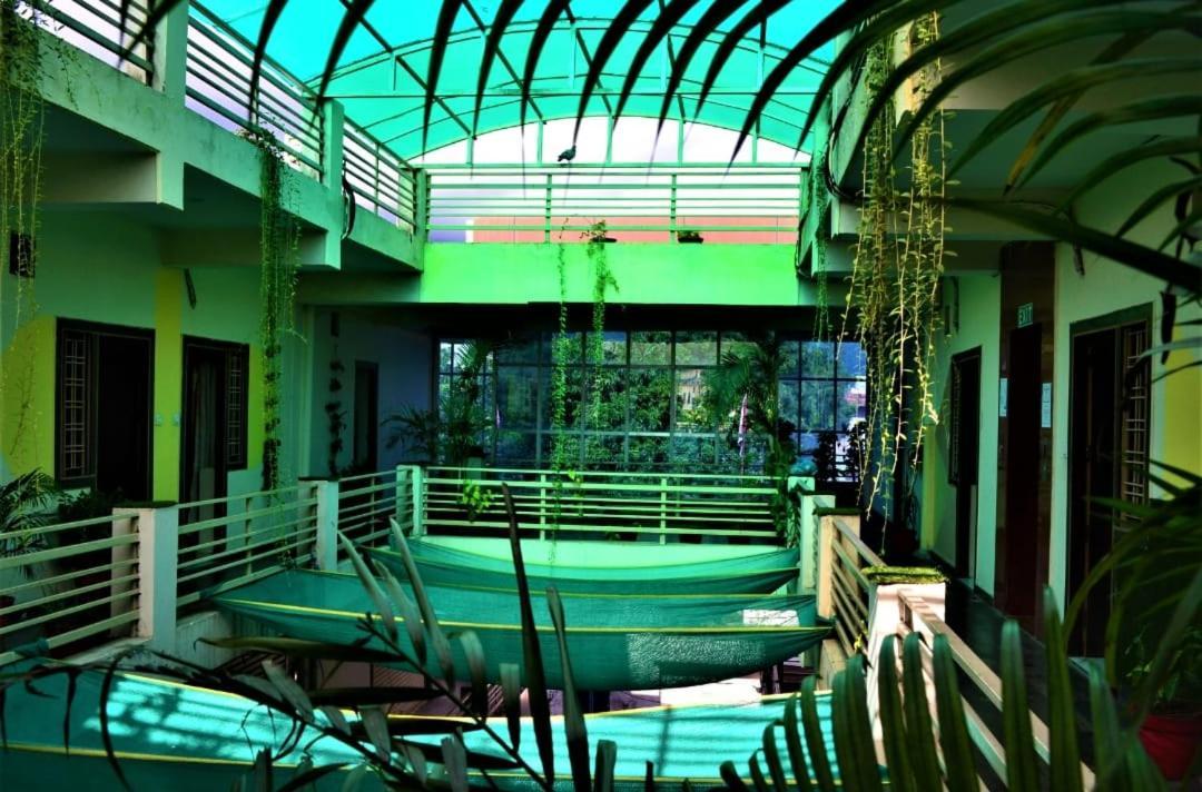 Hotel Atrium Inn Rishīkesh Exteriör bild